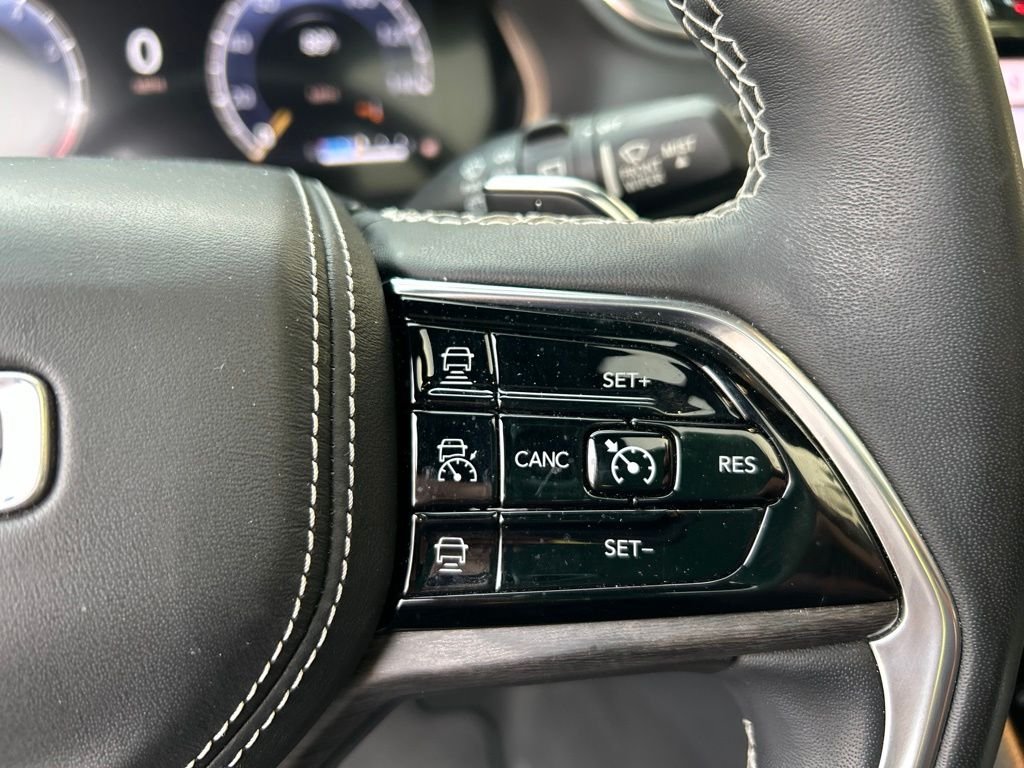 Used 2022 Gray Jeep Overland image 19