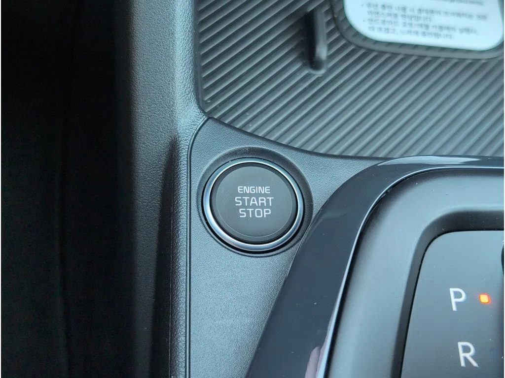 New 2026 Snow White Pearl Kia GT-Line Turbo image 18