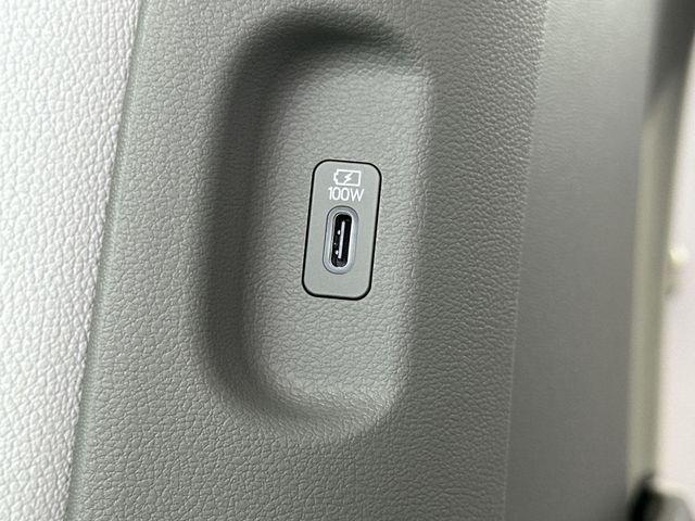 New 2026 Silver Hyundai Limited AWD image 27
