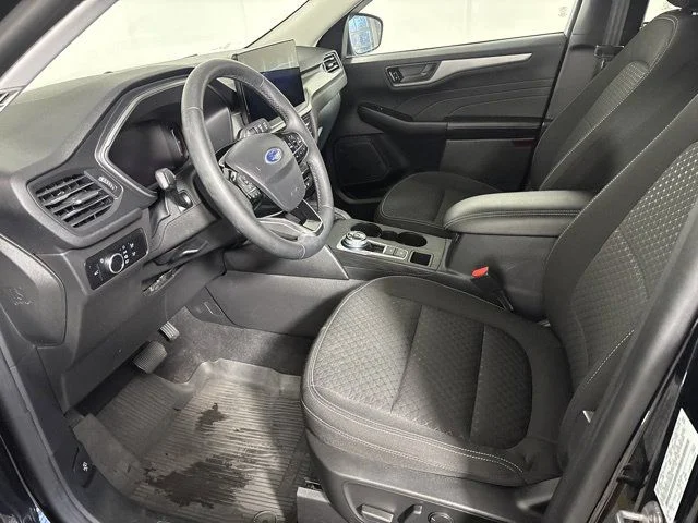 Used 2023 Black Ford Active image 15