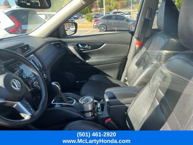 Used 2019 Magnetic Black Pearl Nissan SL image 6