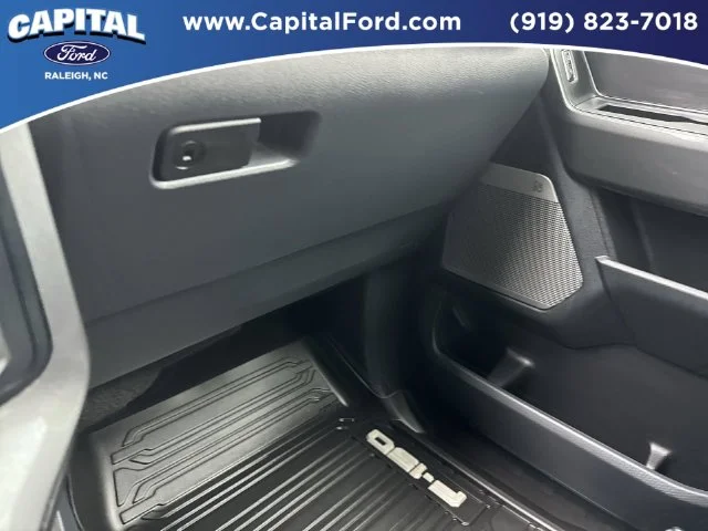 Used 2023 Red Ford Lariat image 27