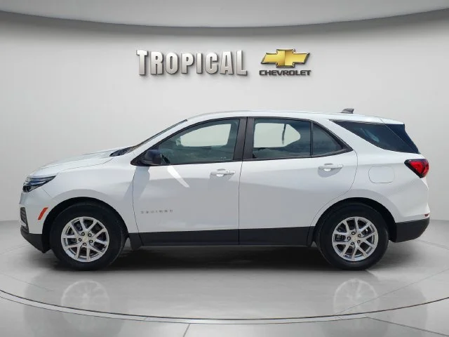 Used 2023 SUMMIT WHITE Chevrolet LS image 2