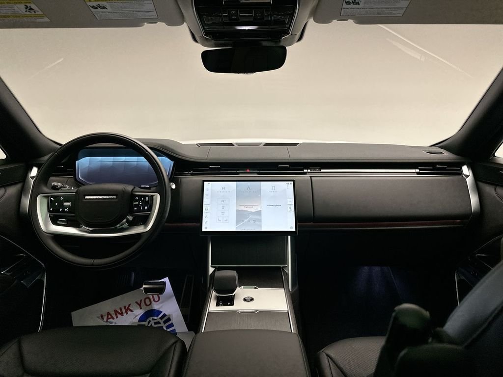 Certified Used 2025 Fuji White Land Rover SE image 6