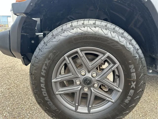 Used 2024 Silver Jeep Sport S image 20
