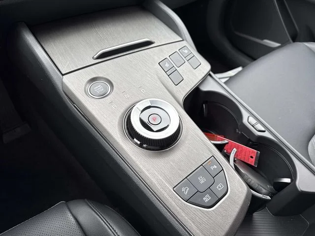 New 2026 Wolf Gray Kia X-Line image 23