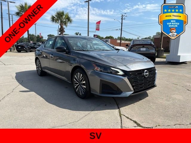 Used 2025 Gray Nissan 2.5 SV image 3