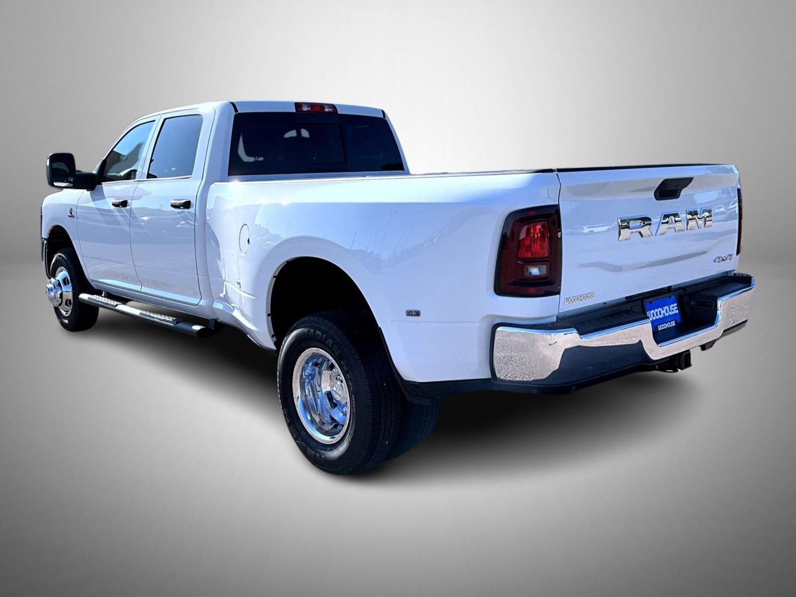 New 2026 Bright White Clear-Coat Exterior Paint RAM Tradesman image 7