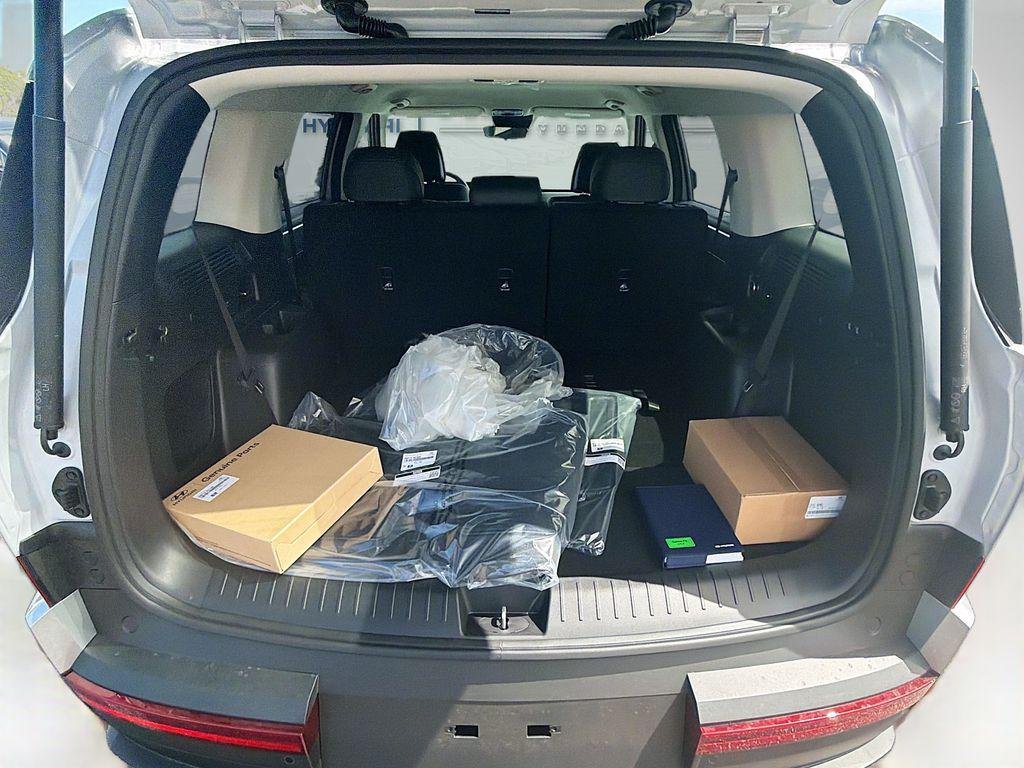 New 2026 Shimmering Silver Hyundai SEL FWD image 18