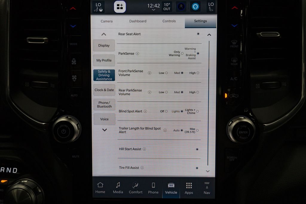 2026 RAM 1500 Laramie - Photo 21