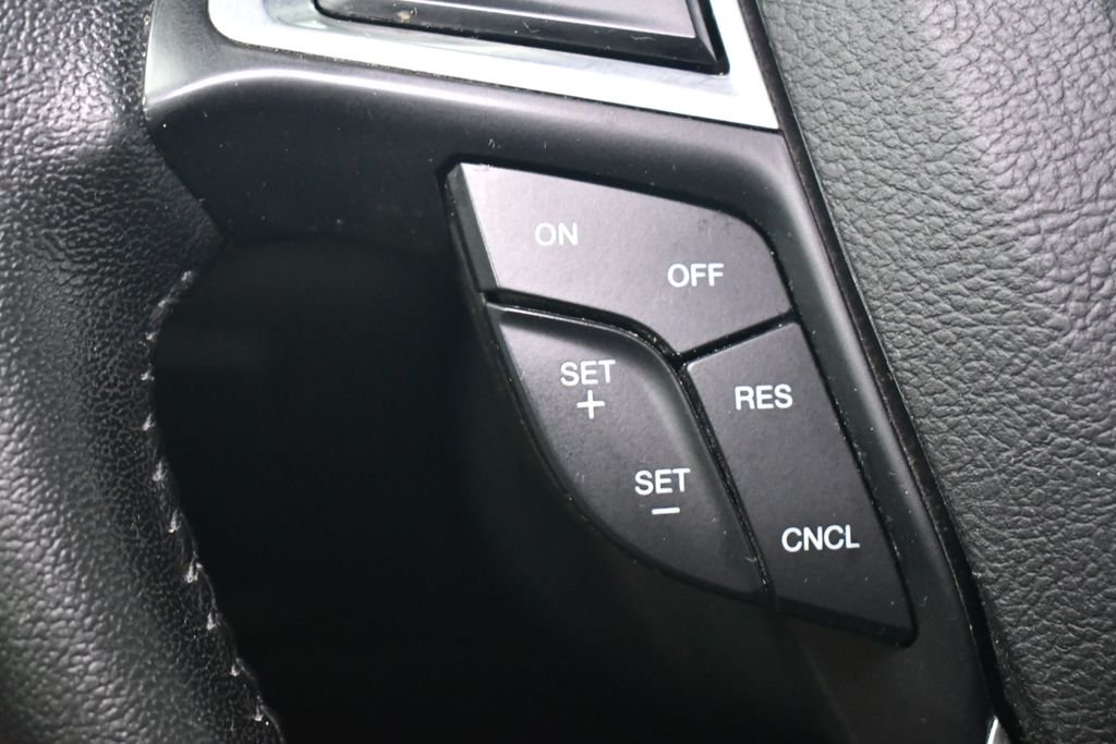 Used 2017 Blue Ford SEL image 21