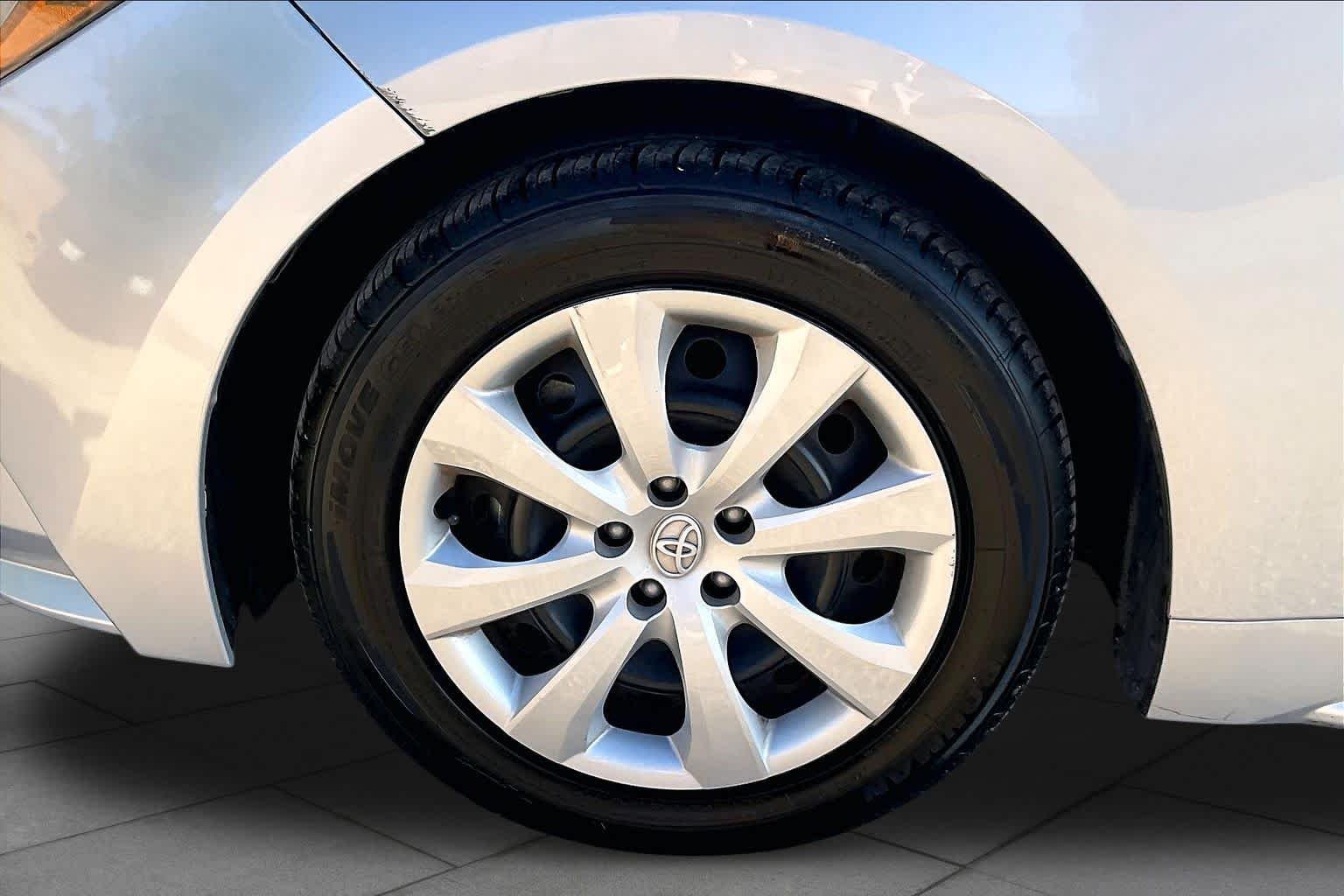 Used 2024 Classic Silver Metallic Toyota LE image 11