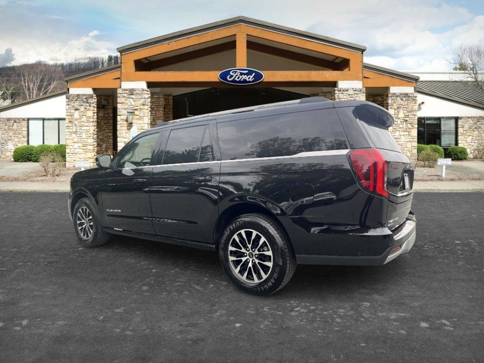 Used 2025 Black Metallic Ford Platinum image 6