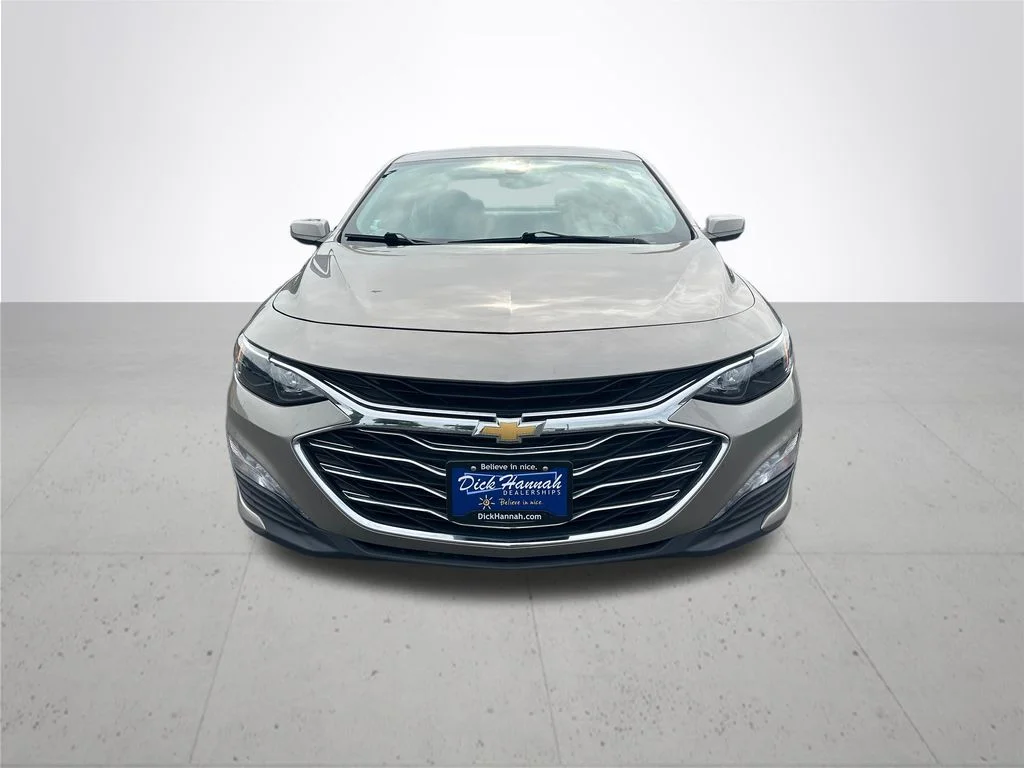 Used 2022 Gray Chevrolet LT image 3