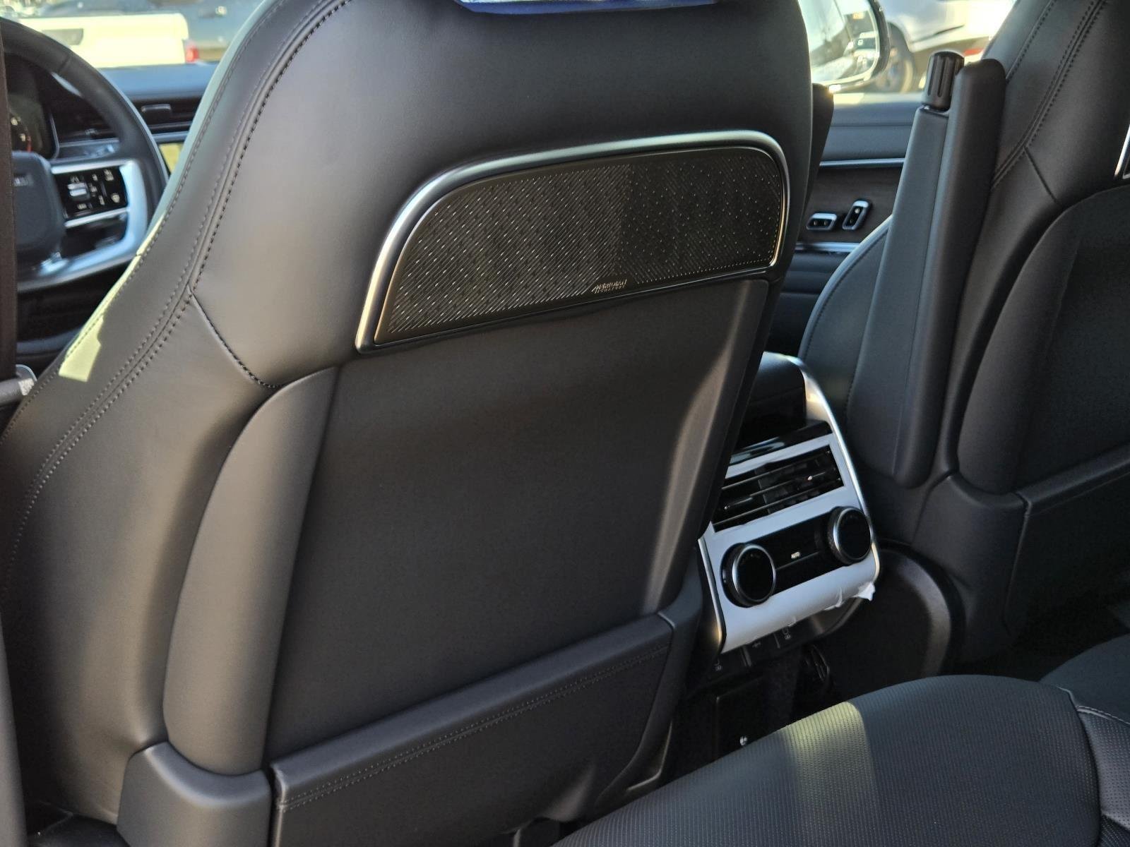 New 2026 Santorini Black LAND ROVER  image 20