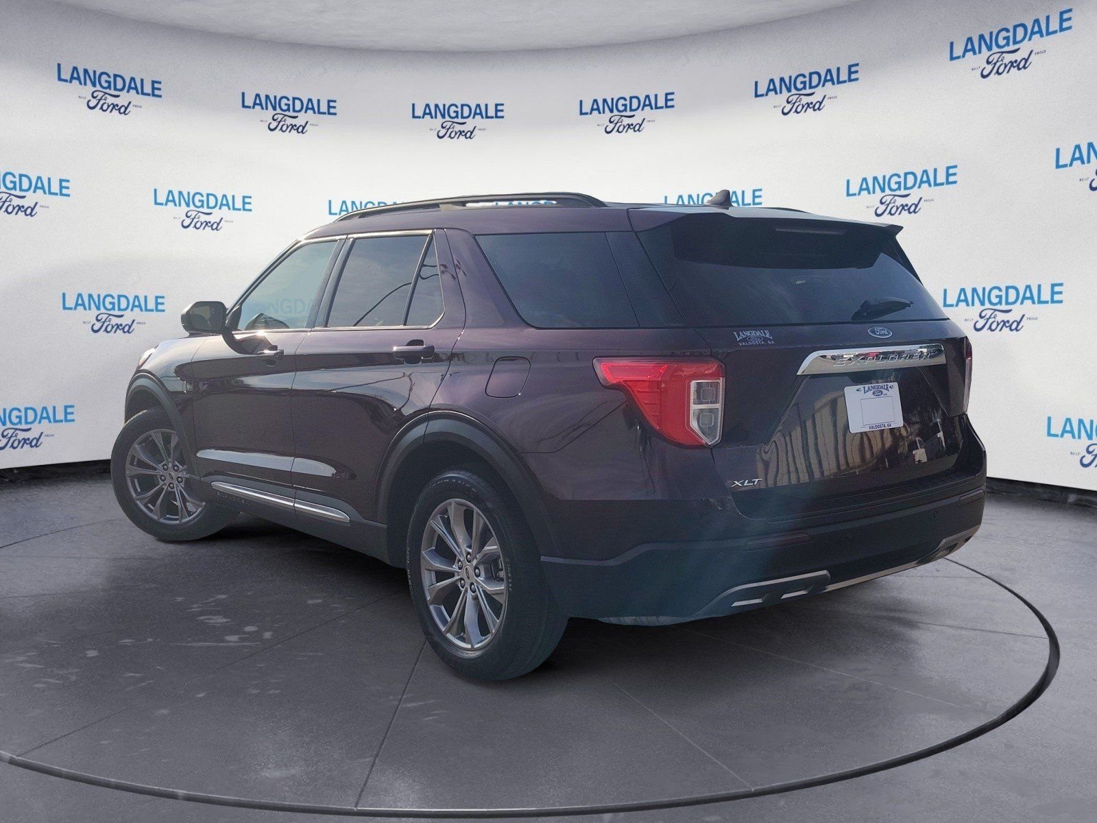 Used 2022 Burgundy Velvet Tinted Clearcoat Ford XLT image 9