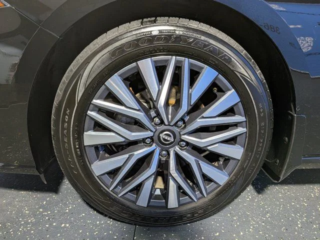 2024 Nissan Altima SV - Photo 13