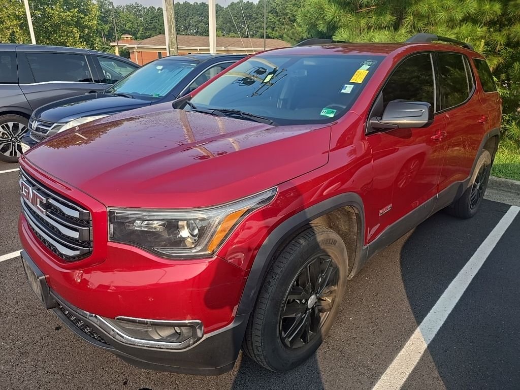 Used 2019 Red GMC SLE-2 image 2