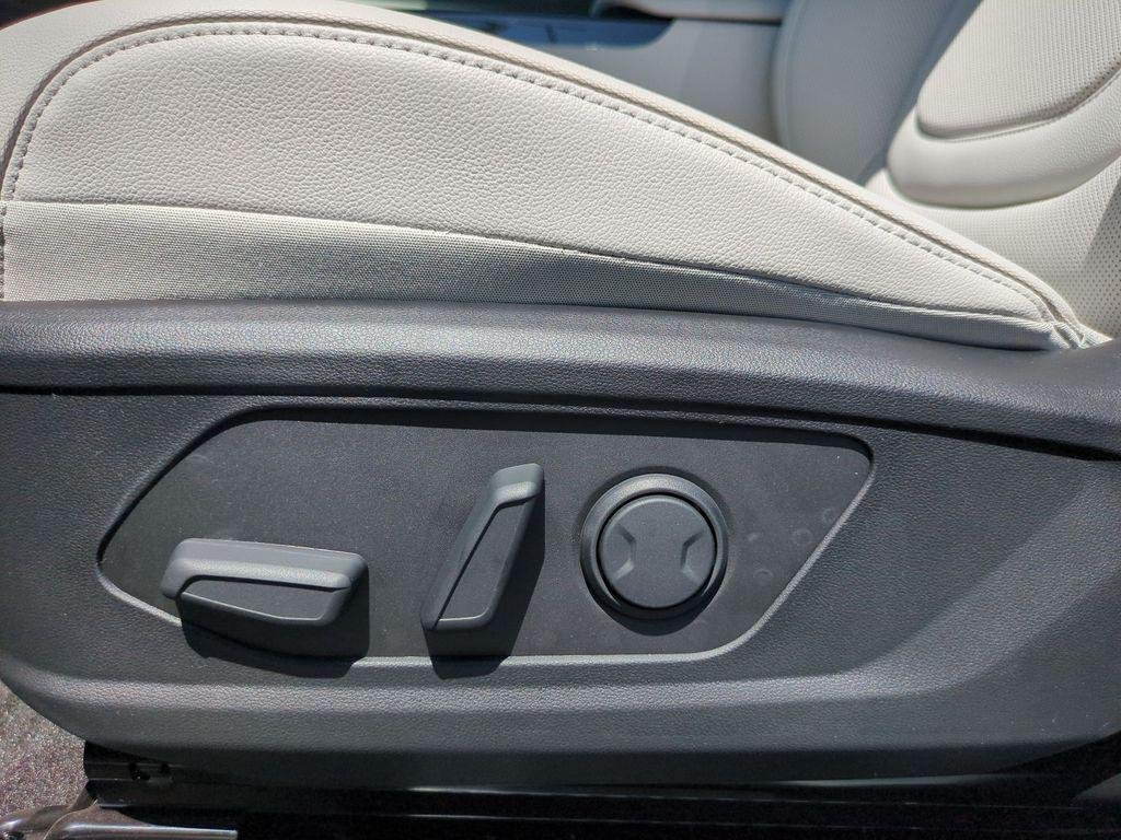 New 2026 White Hyundai Limited image 16