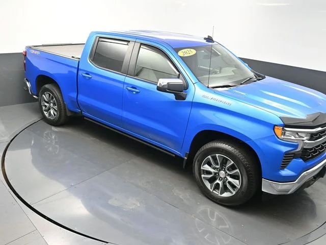 Used 2025 Blue Chevrolet LT image 47