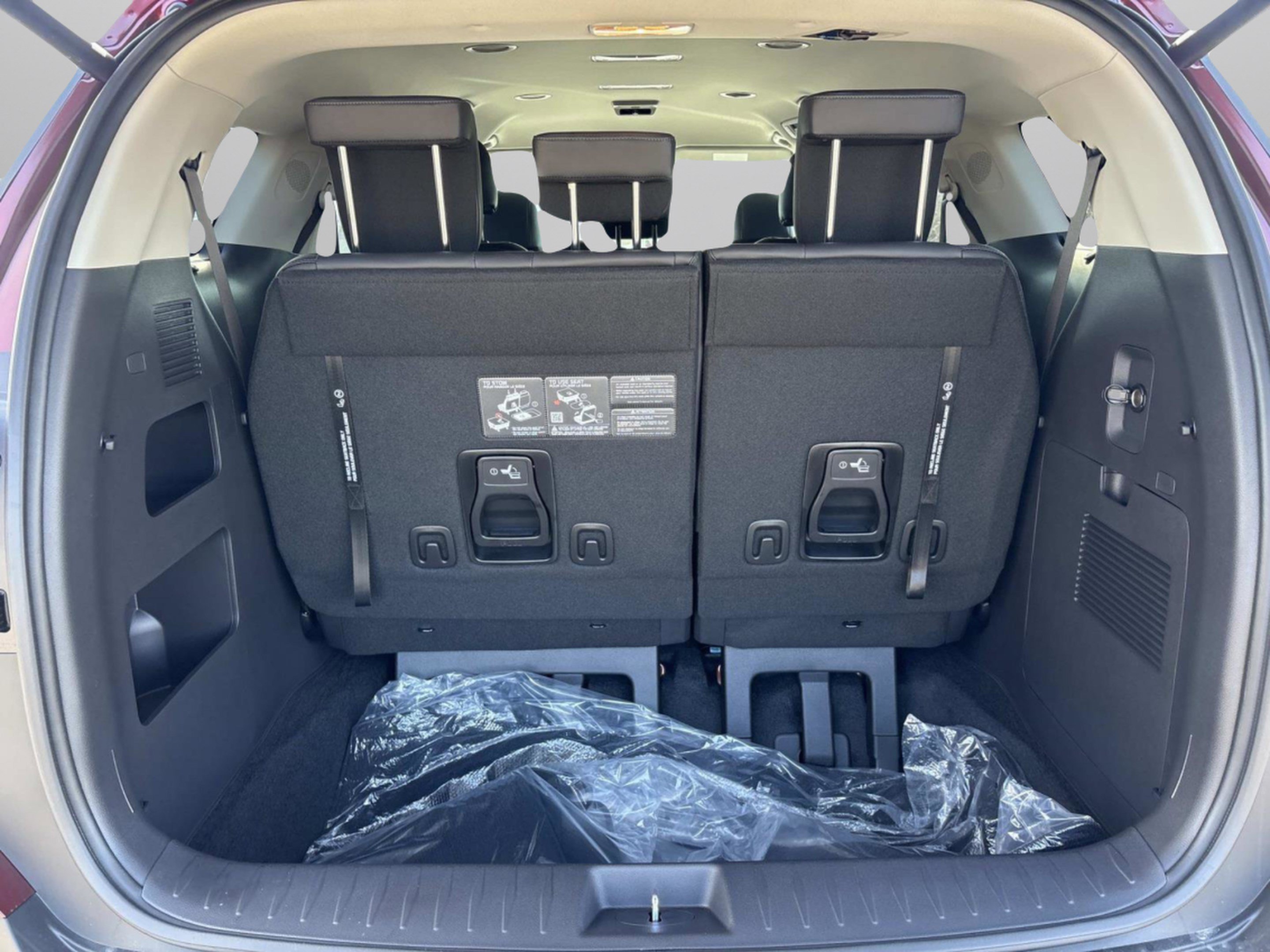 2026 Kia Carnival EX - Photo 12