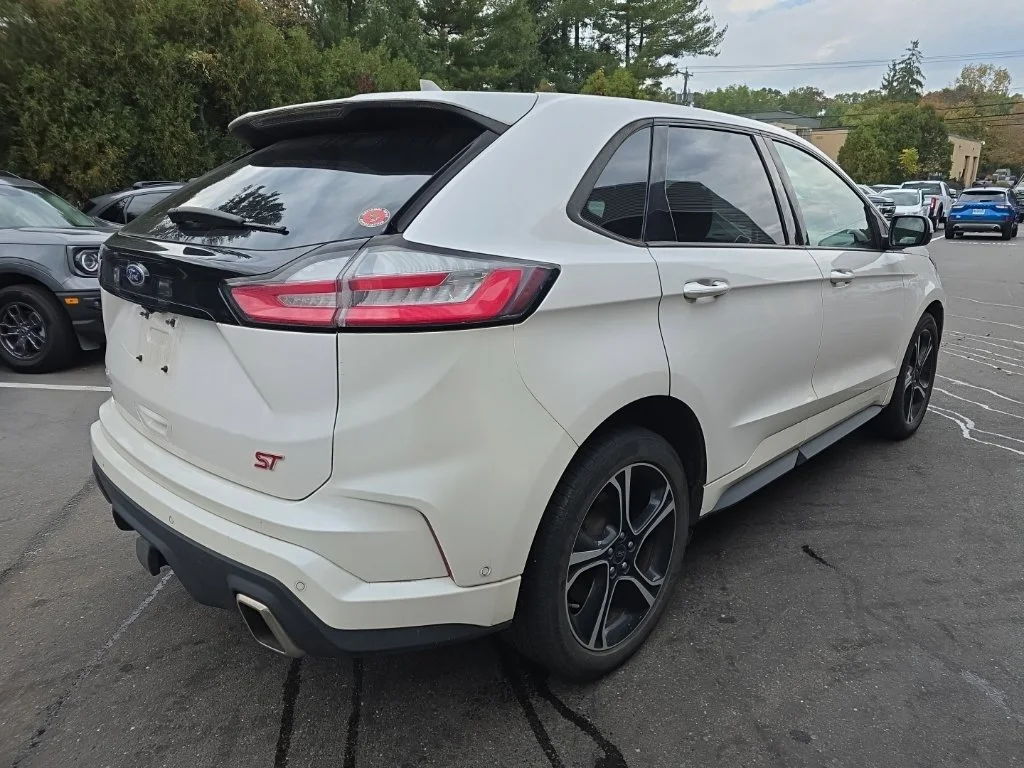 Used 2019 White Ford ST image 3