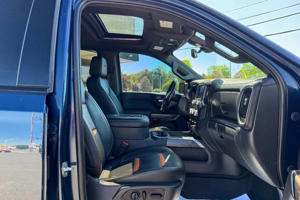 Used 2020 Blue GMC AT4 image 5