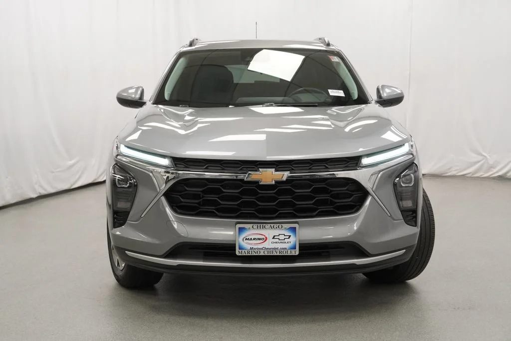 Used 2024 Sterling Gray Metallic Chevrolet LT image 34