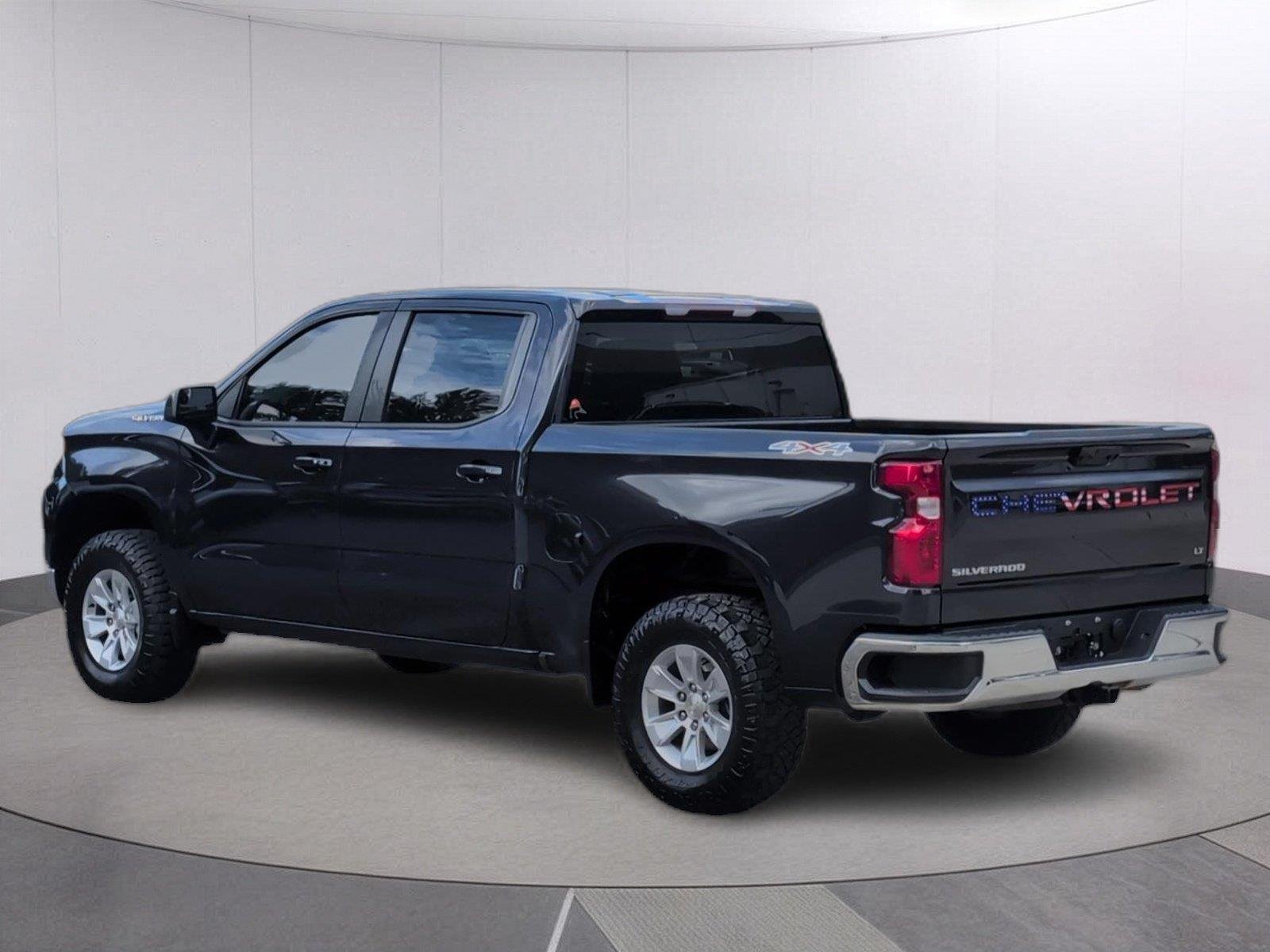 Used 2023 DARK ASH METALLIC Chevrolet LT image 3