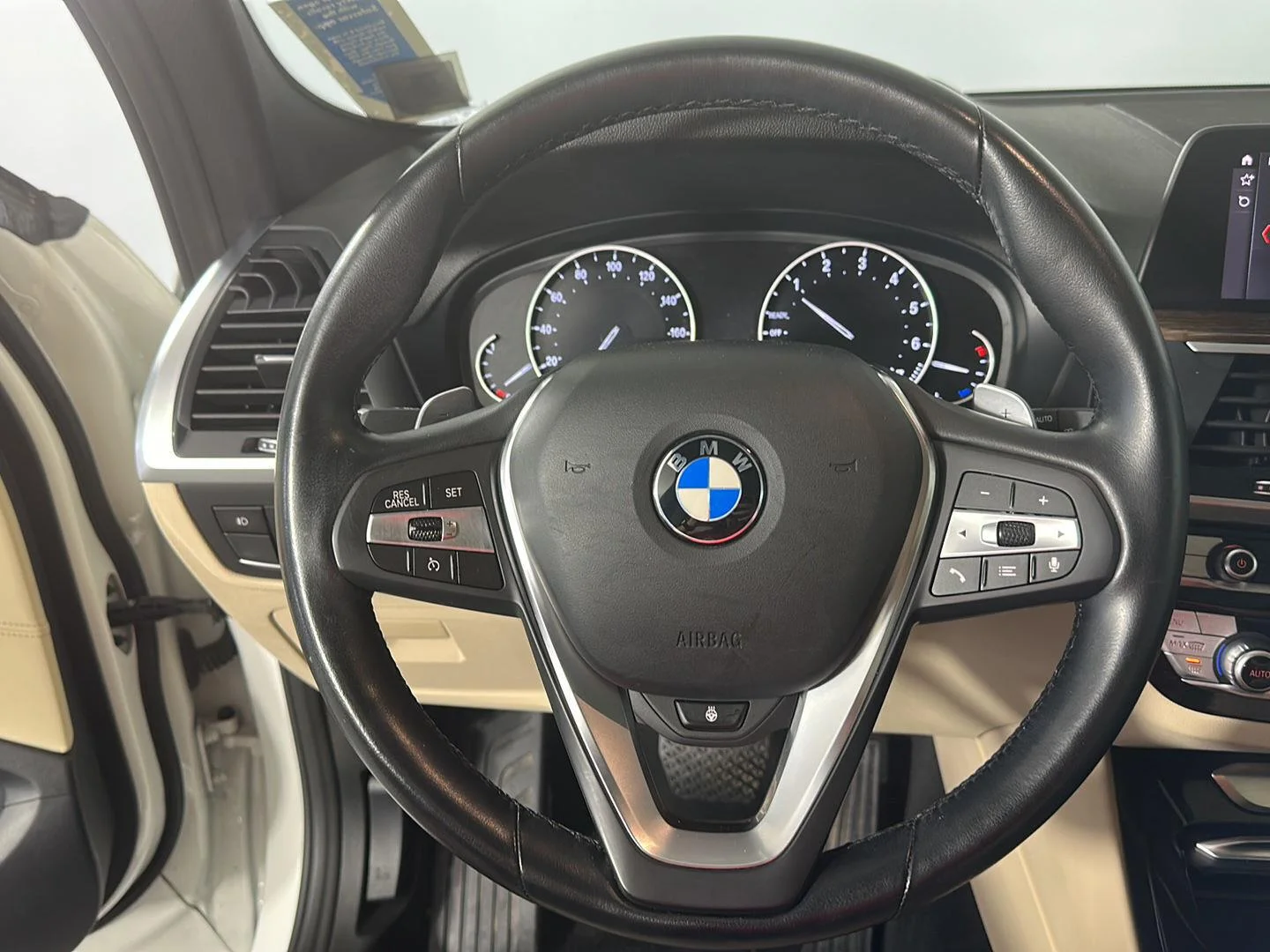 Used 2020 Alpine White BMW xDrive30i image 10
