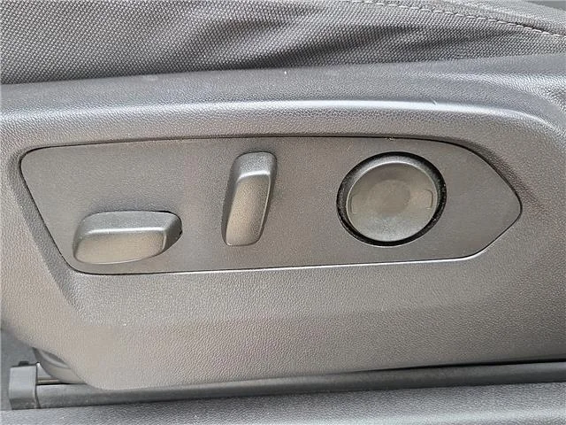 Used 2025 Sterling Gray Metallic Chevrolet LT w/1LT 4x2 Crew Cab 6.6 ft. box 157 in. WB image 9
