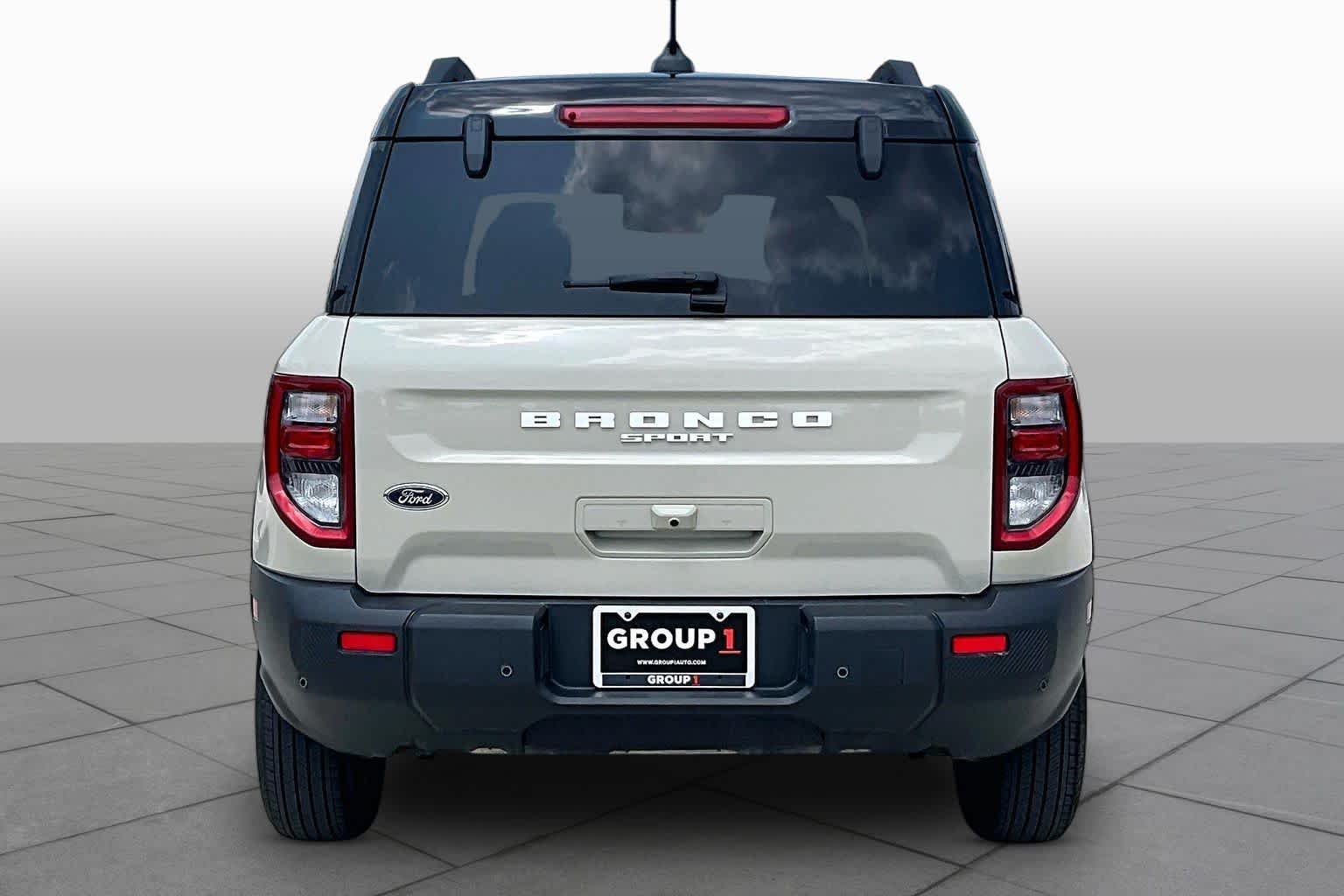 Used 2025 Desert Sand Ford Outer Banks image 5