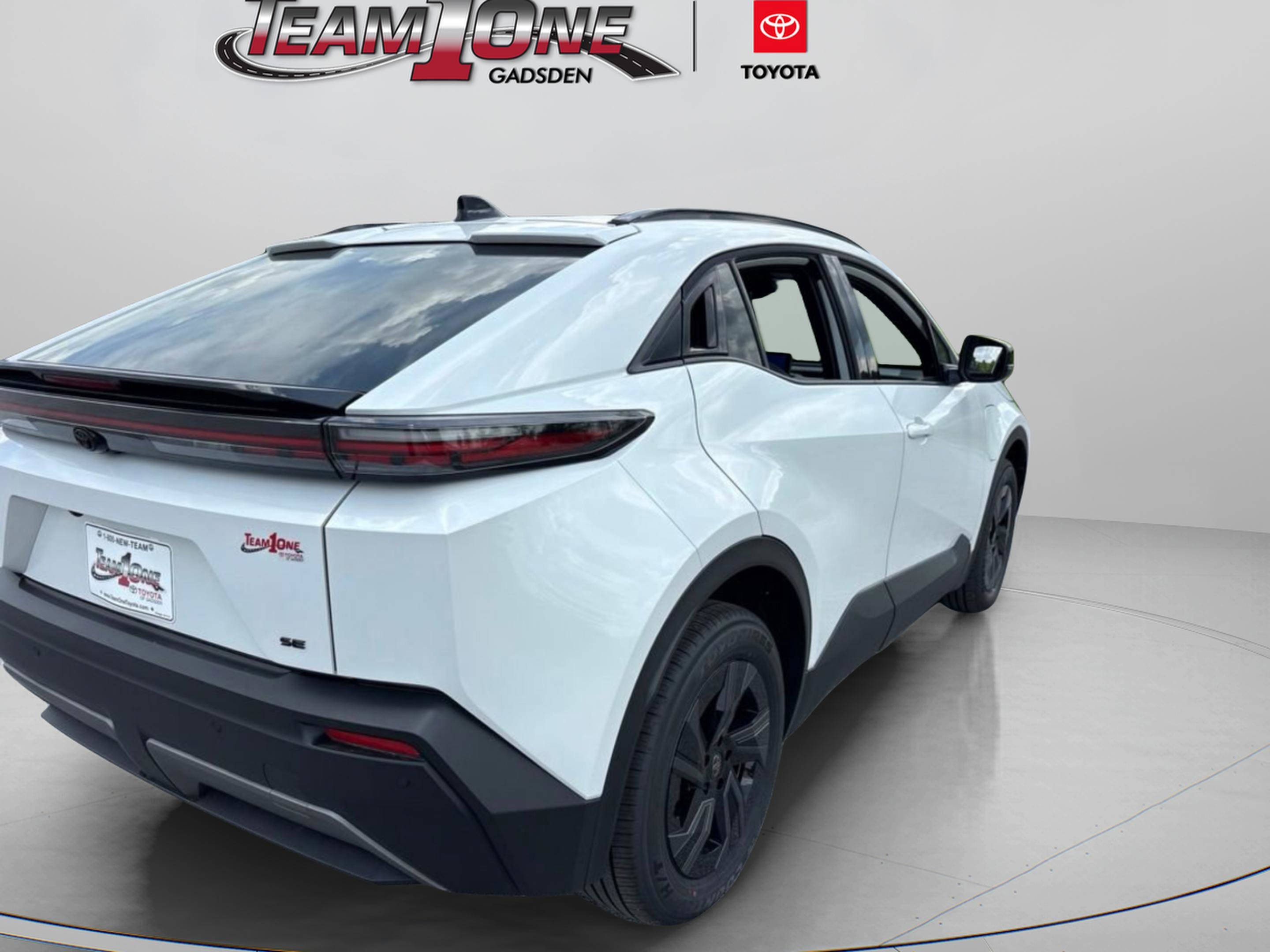 New 2026 Wind Chill Pearl Toyota SE image 7