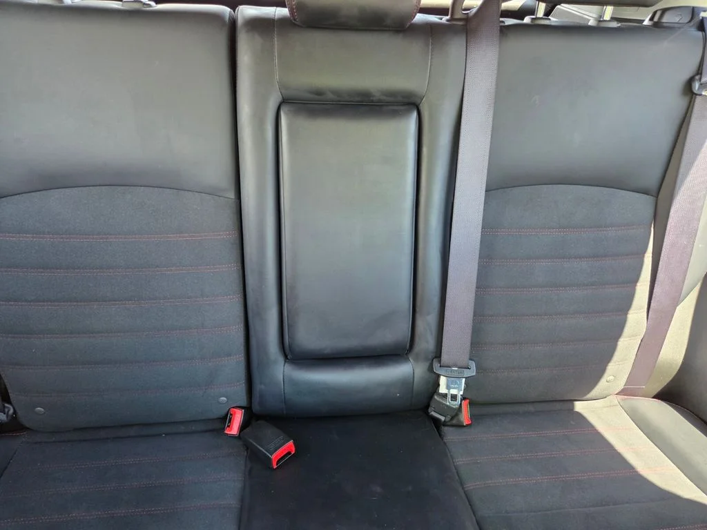 Used 2025 Silver Mitsubishi 2.0 SE image 27