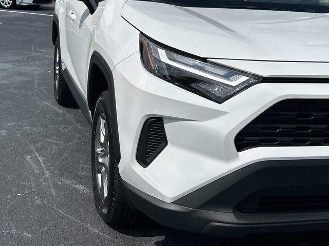 Used 2025 White Toyota XLE image 10