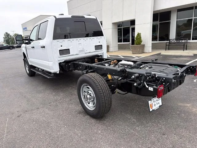 New 2026 Oxford White Ford F-350® XL image 29