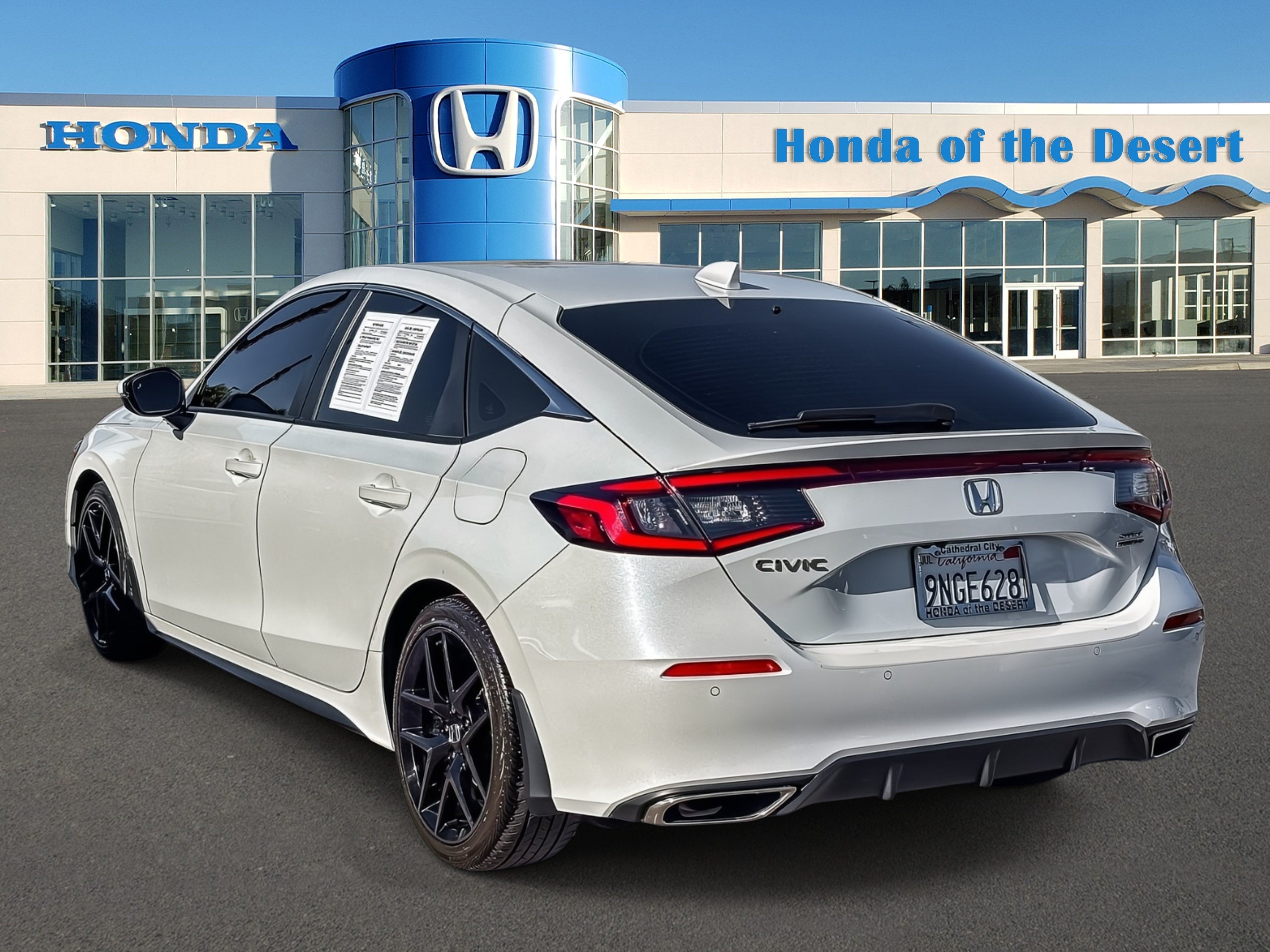 Used 2024 Platinum White Pearl Honda Sport Touring image 4