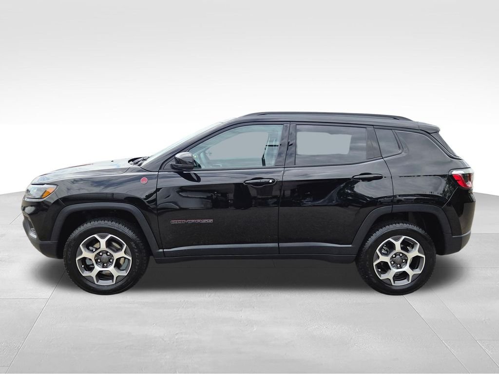Used 2022 Black Jeep Trailhawk image 6