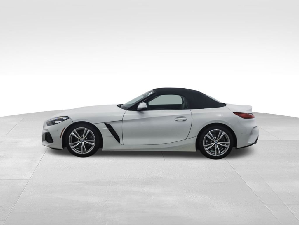 Used 2023 BMW Z4 Base with VIN WBAHF3C00PWY14460 for sale in Minneapolis, Minnesota