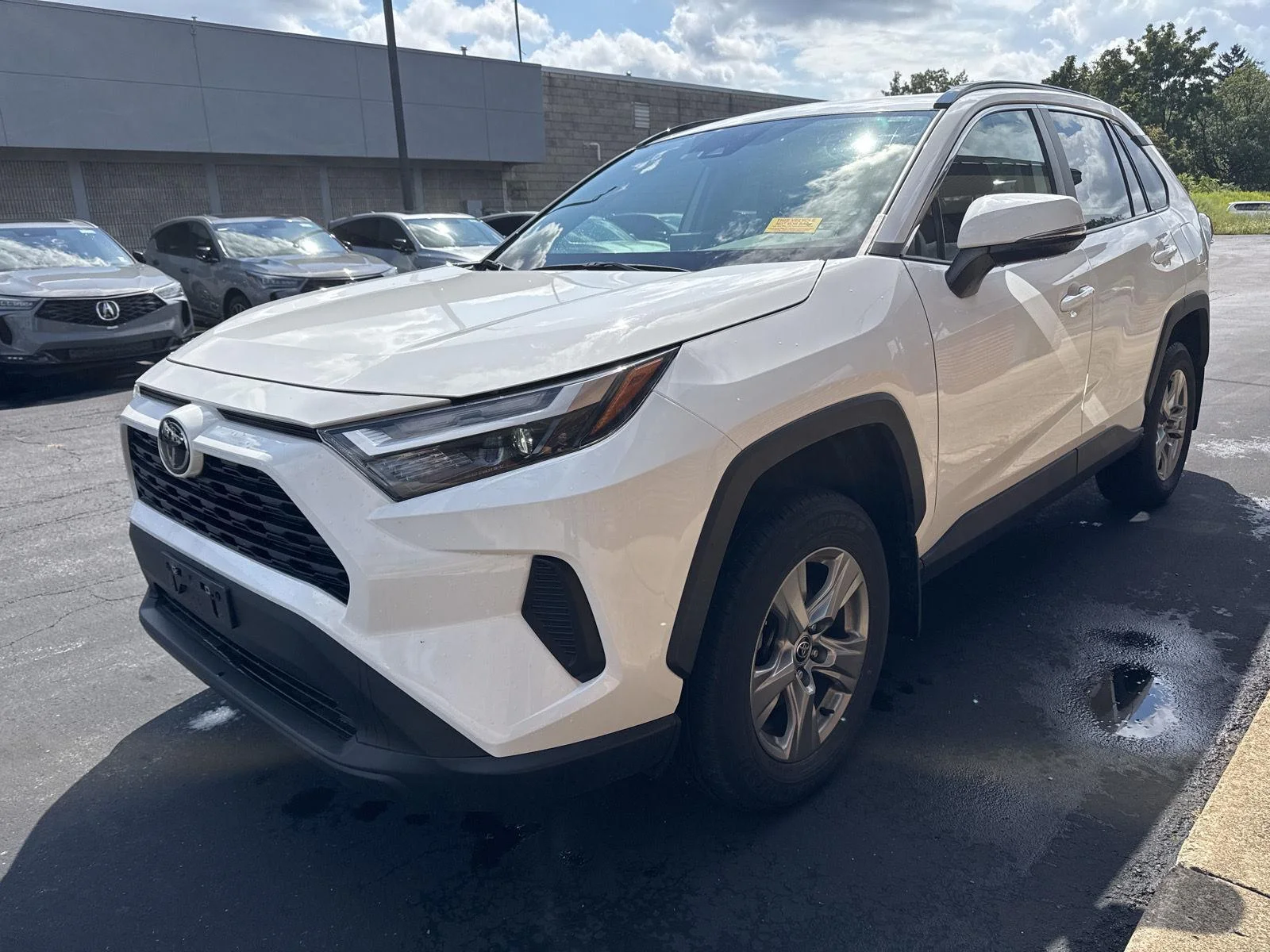 Used 2024 Ice Cap Toyota XLE image 3