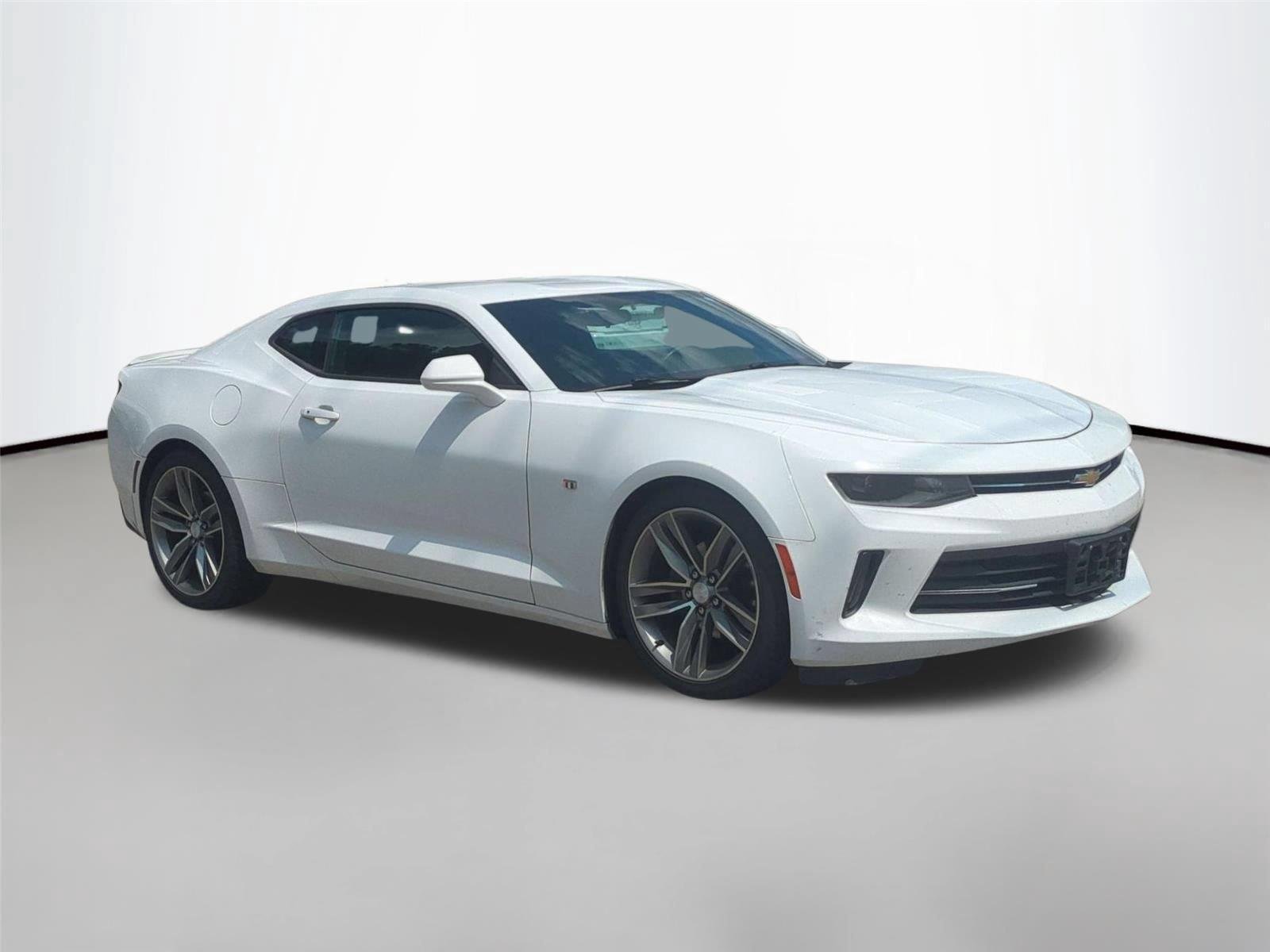 Used 2017 Summit White Chevrolet 1LT image 5