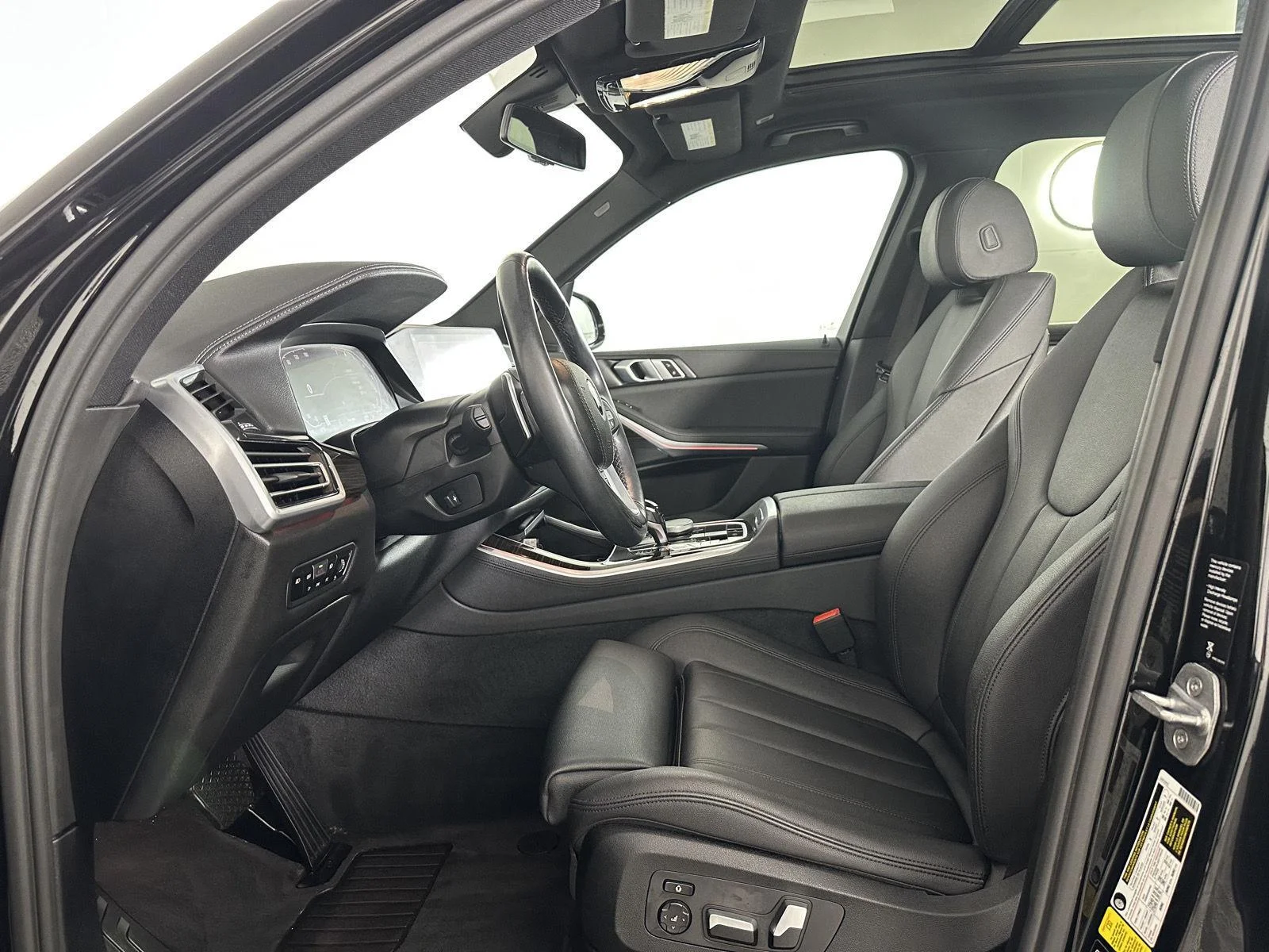 Used 2020 Jet Black BMW xDrive40i image 19