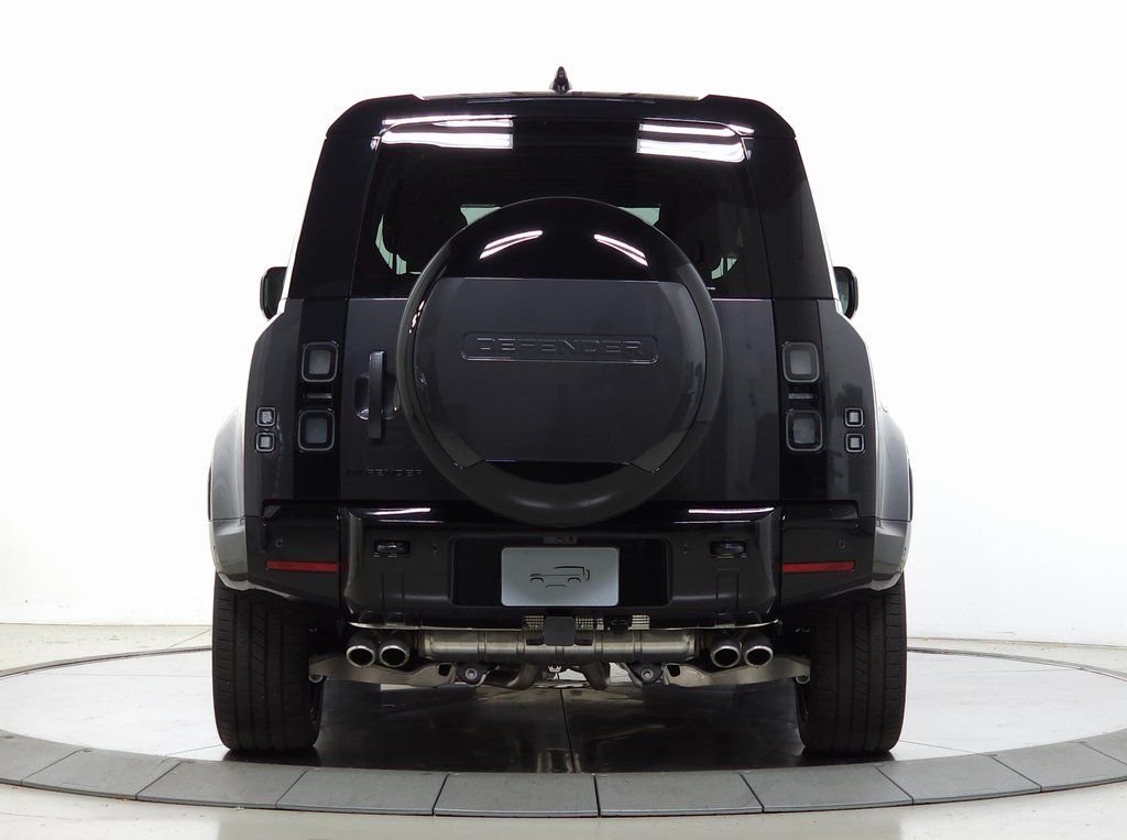 Used 2026 Carpathian Grey Premium Metallic Land Rover V8 image 4