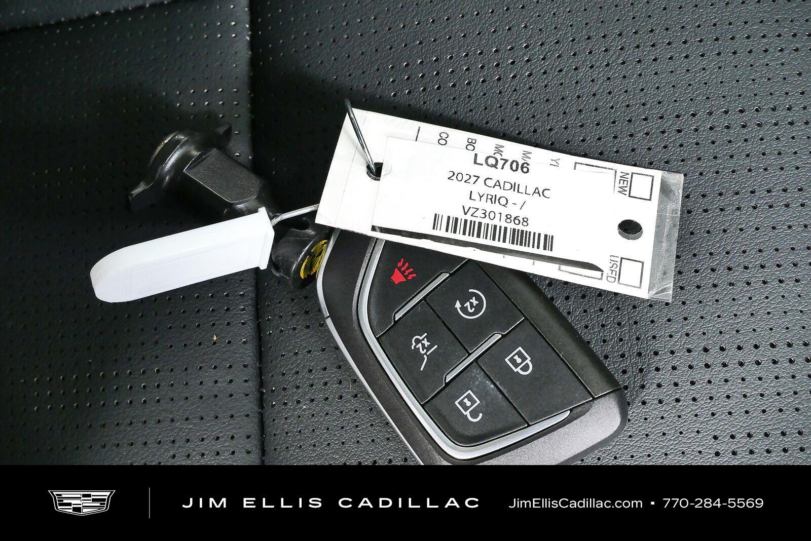 New 2027 Argent Silver Metallic Cadillac Luxury image 39