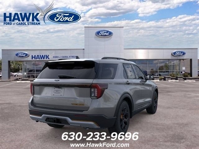 New 2026 Carbonized Gray Metallic Ford Tremor® image 8