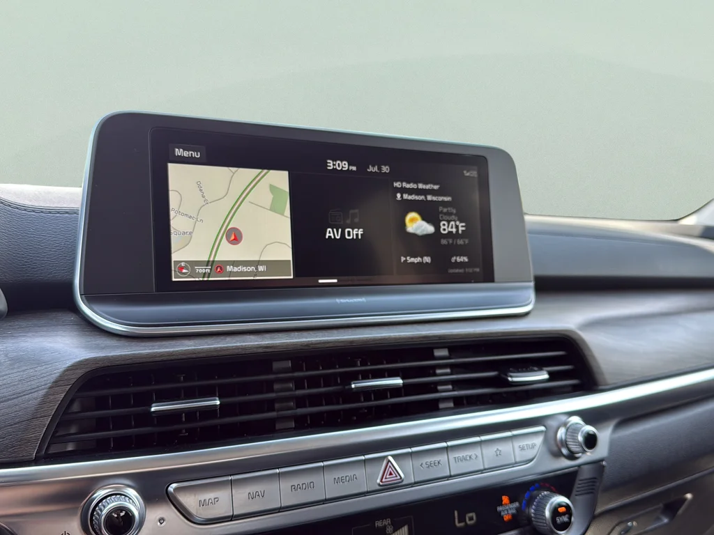 Used 2020 Snow White Pearl Kia EX image 13