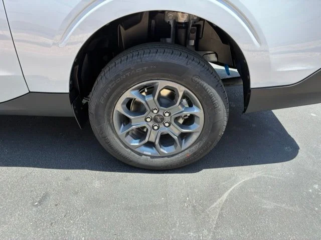 New 2026 Space White Metallic Ford XLT image 17