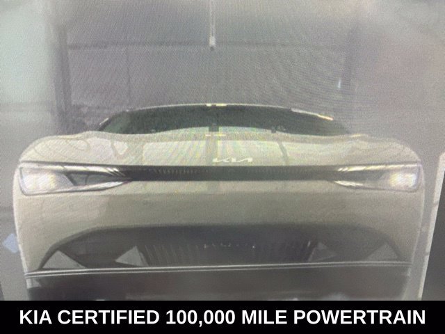 Used 2023  Kia Wind image 10