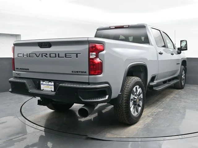 Used 2024 Gray Chevrolet Custom image 13
