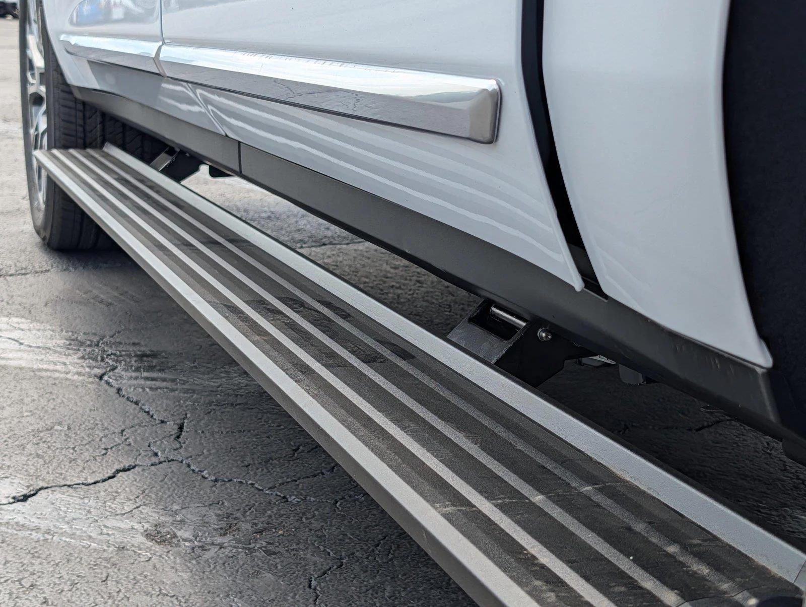 New 2026 Glacier White Tricoat GMC Denali image 36
